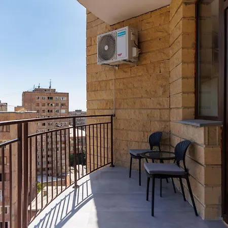 Ris Central Apartments Yerevan Exterior photo